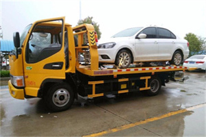 三门附近拖车救援24小时服务热线